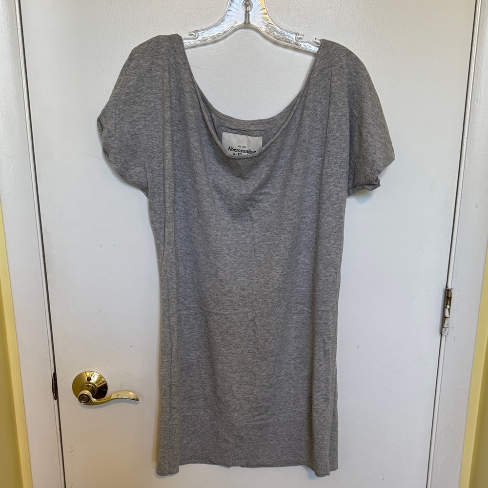 Abercrombie & Fitch Heather Gray Short Sleeve Tunic-Length Off the Shoulder Top!